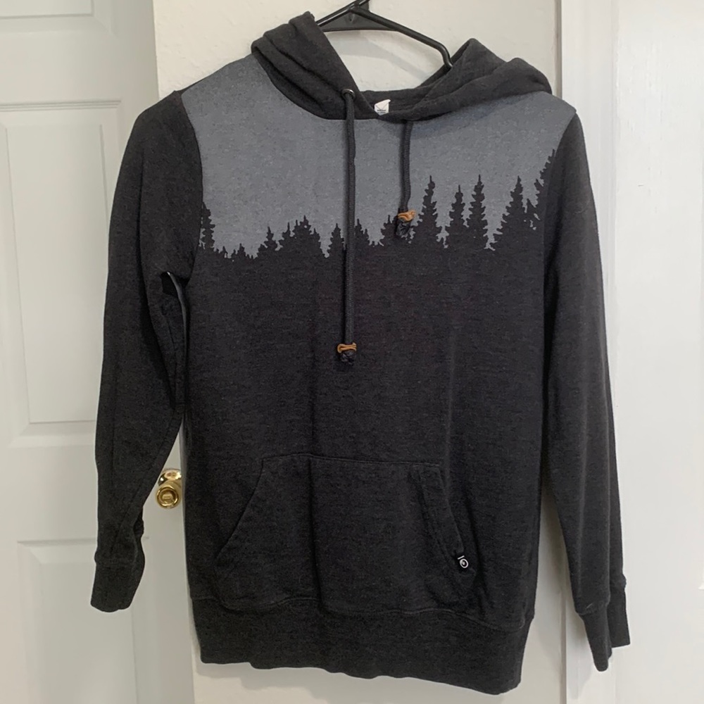 10 tree hoodie